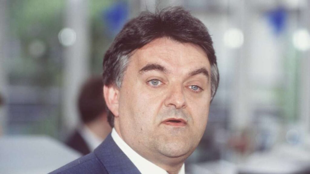 Was hat Herbert Reul am linken Auge? Ursachen, Fakten und Erklärung herbert reul krankheit